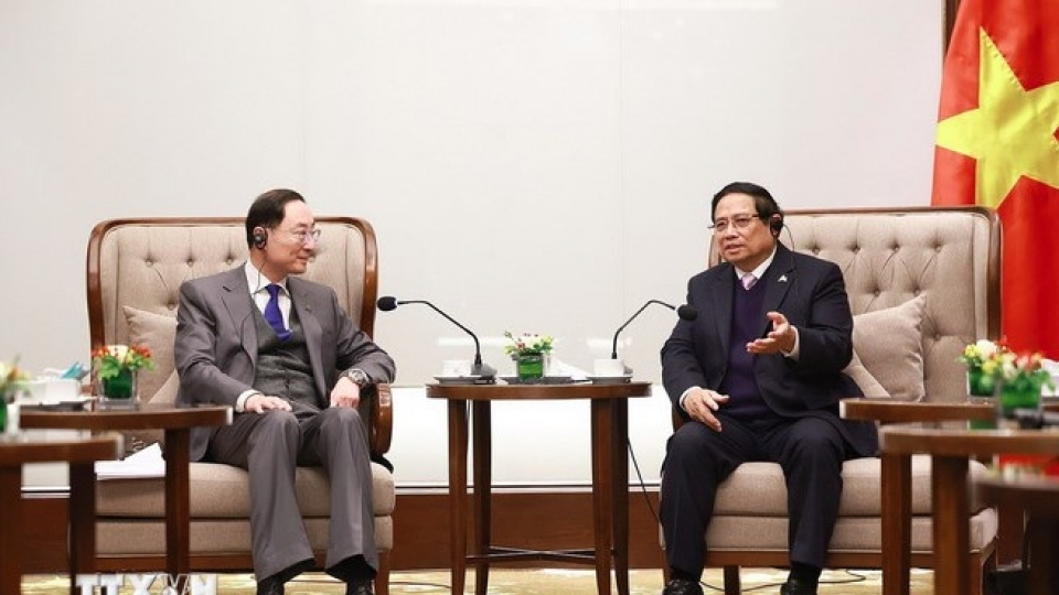 Government leader hosts Chinese Vice Foreign Minister